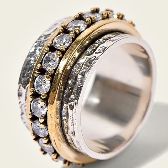 Elegant Ring Embellished with Zirconia Stones 0