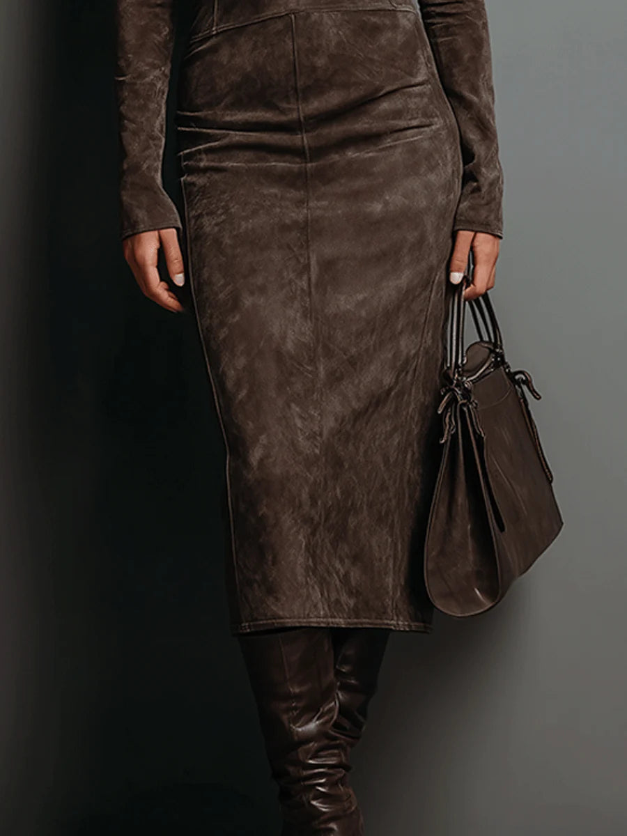 Chic Suede Midi Dress with Long Sleeves and High Neck – Effortless Sophistication for Autumn–Winter