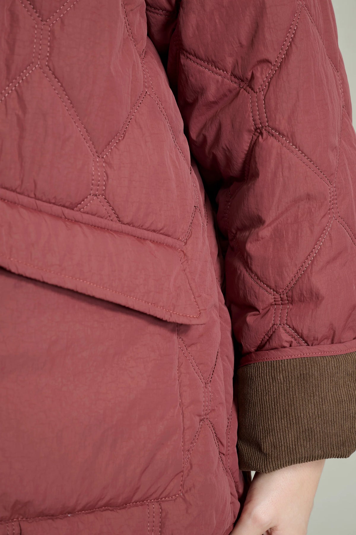 ISABELLA BORDEAUX QUILTED JACKET 4