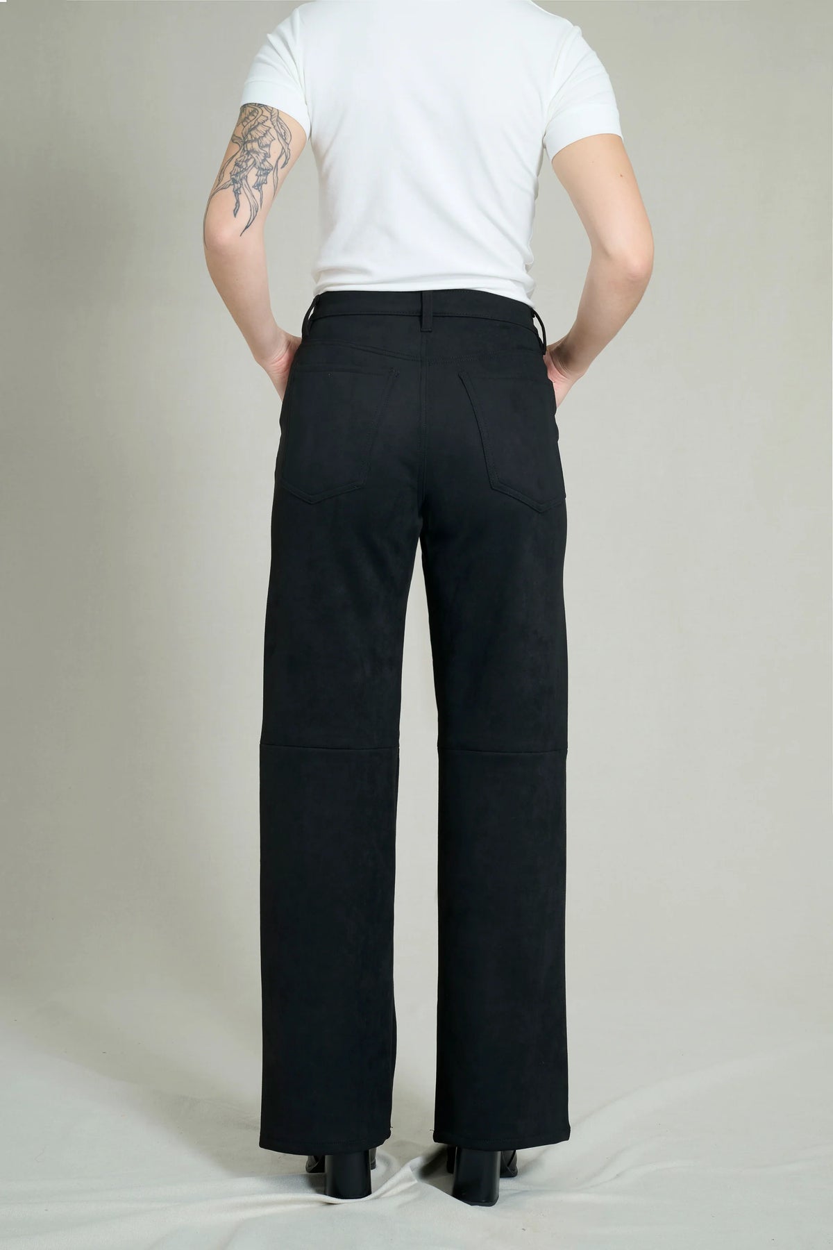 SUEDE PANTS 3
