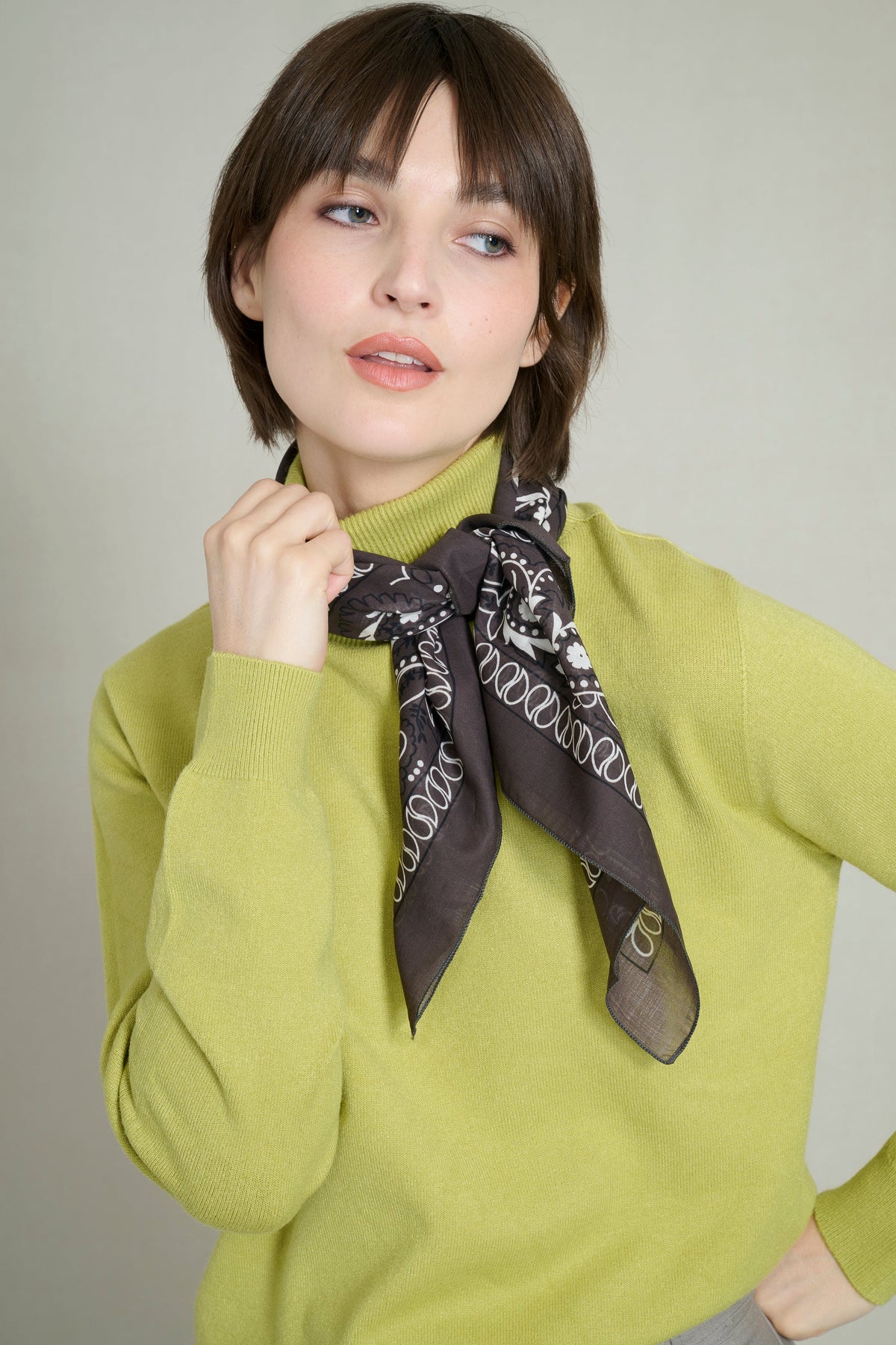 green fine knit seamless turtleneck sweater 5