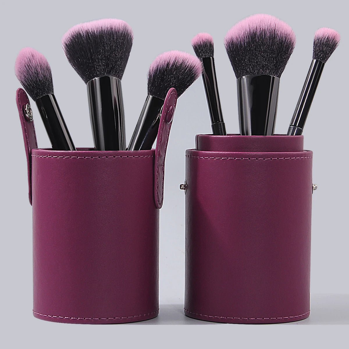 1PCS best-selling purple PU leather makeup brush storage bucket, easy to place large and small brushes, a makeup storage tool 1