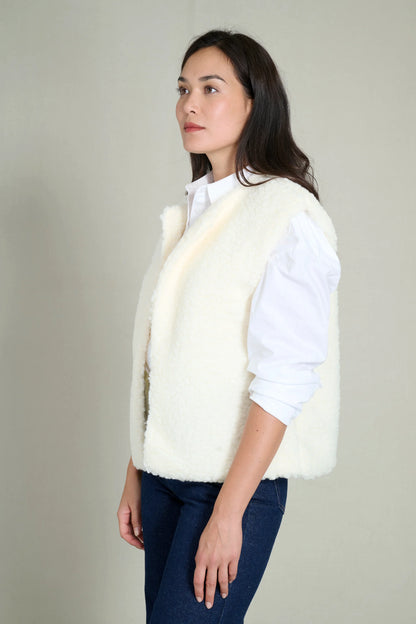 ADELE ECRU MOUMOUTE SLEEVELESS VEST 4