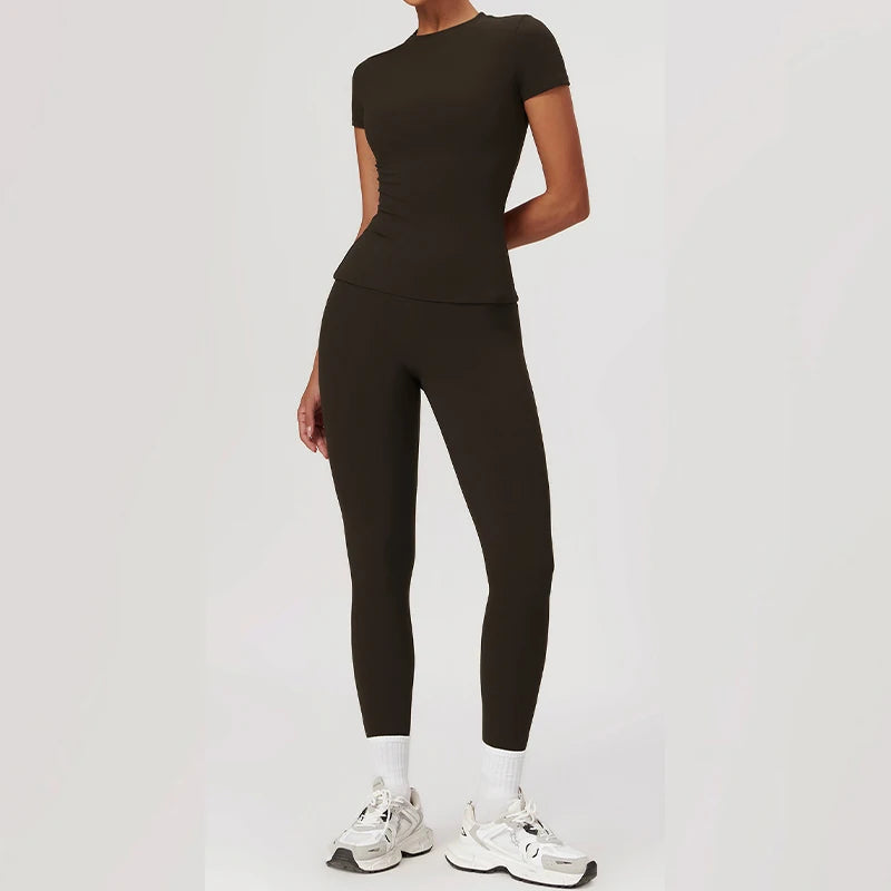 Activewear Collection | Women's Tracksuit Set with Quick-Drying Fabric | Versatile Sports Suit for Gym and Yoga 2
