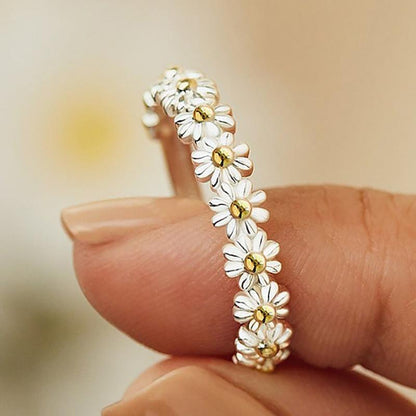 Adjustable Silver Daisy Ring 0