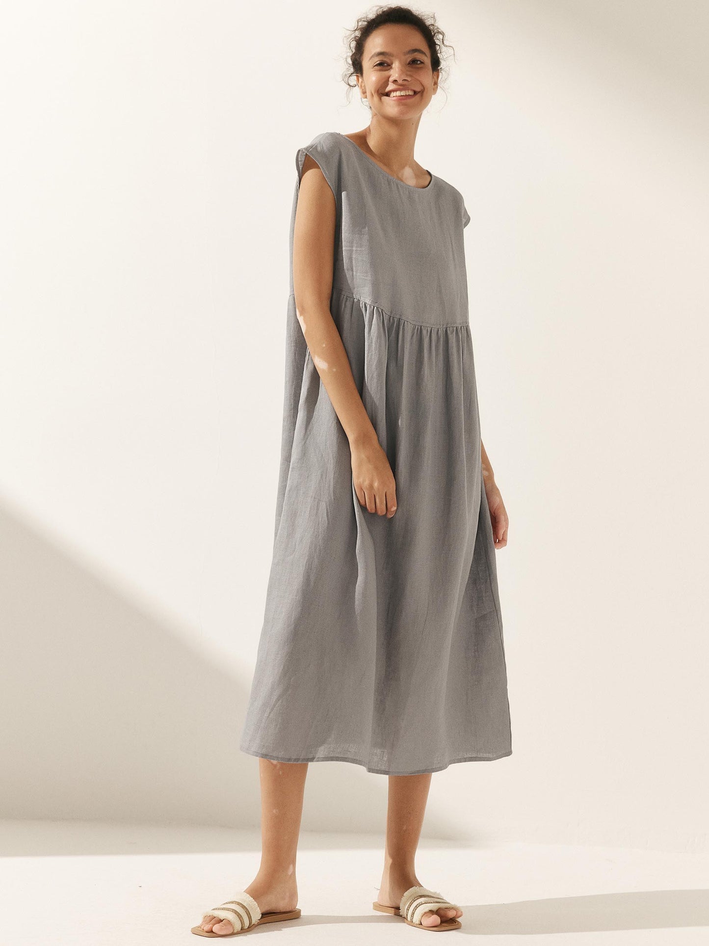 Ava | Elegant Comfortable Linen Maxi Dress With Sleeves 3