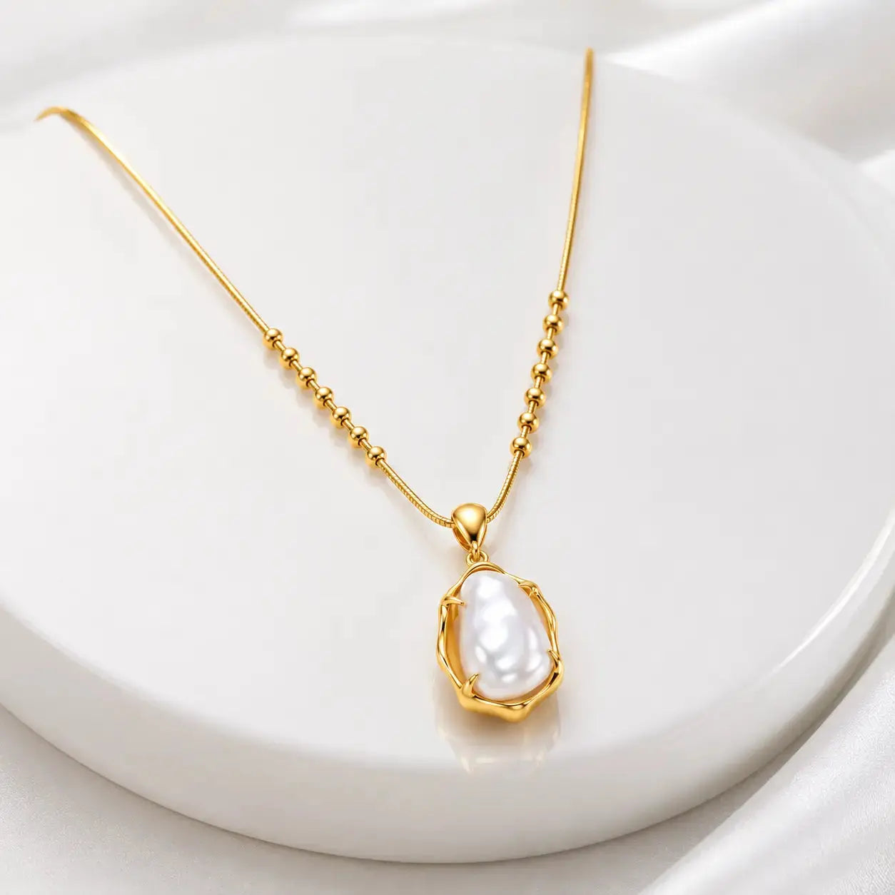 Baroque Pearl Necklace - 18K Gold Plated Pendant 3
