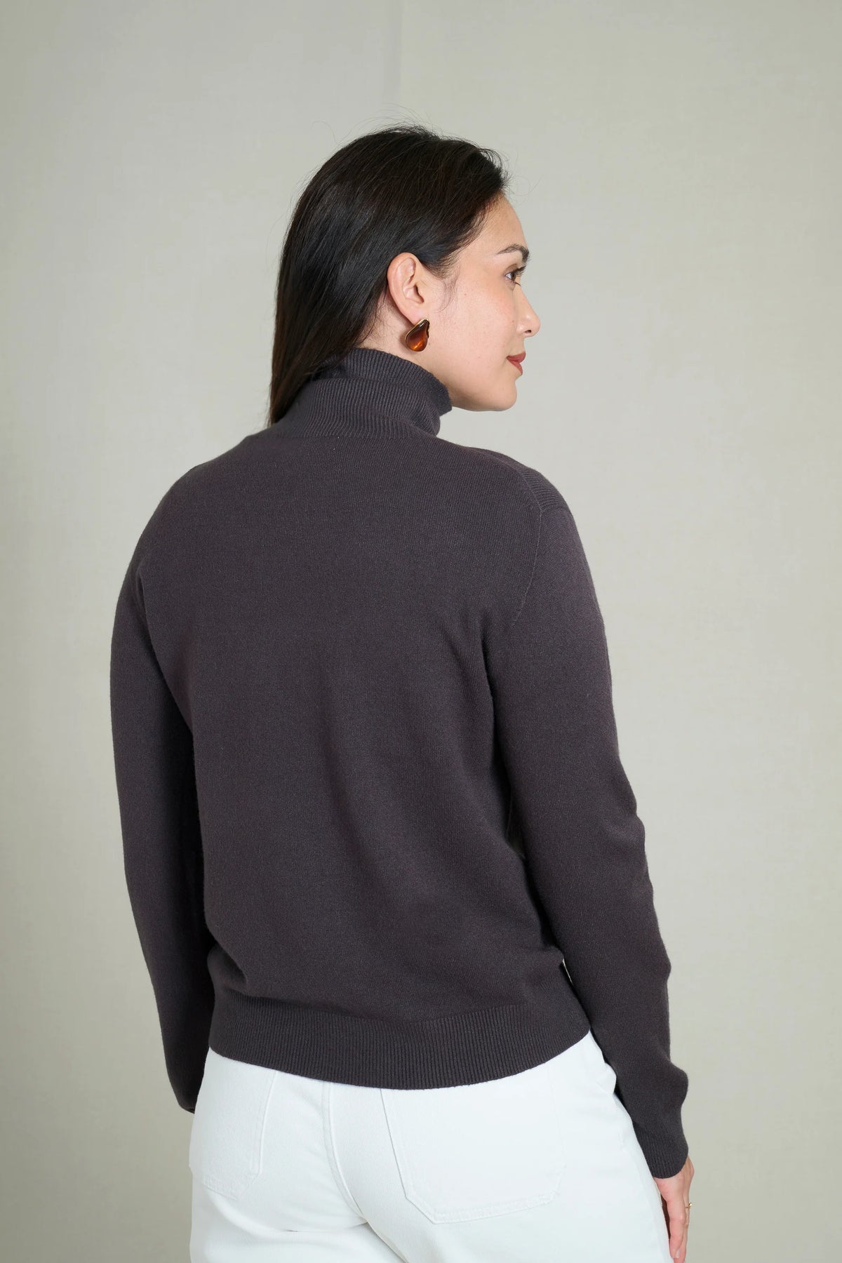 Brown fine knit seamless turtleneck sweater 4