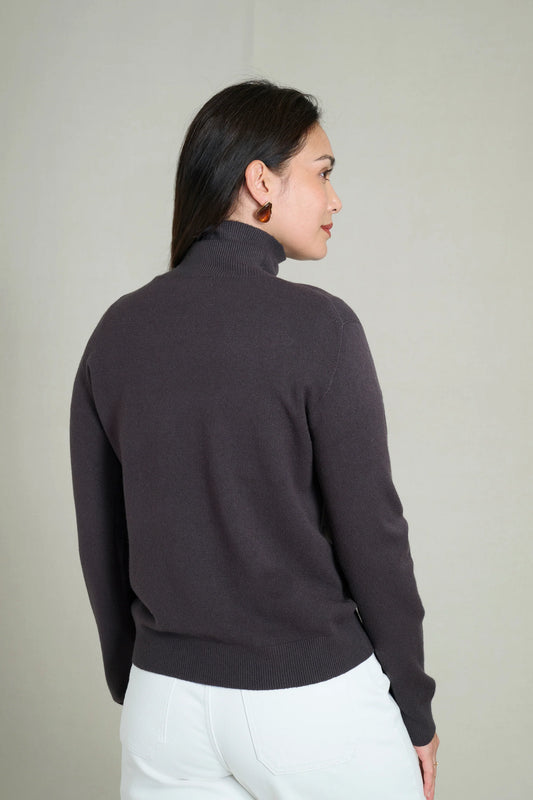 Brown fine knit seamless turtleneck sweater 4