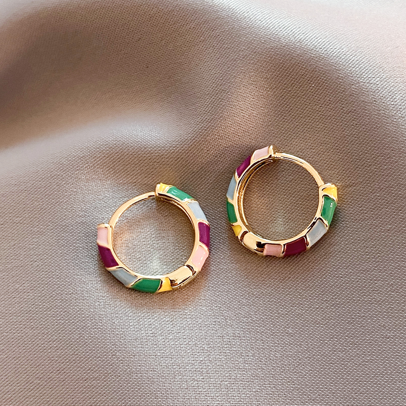 Chic Gold Enamel Earrings 0