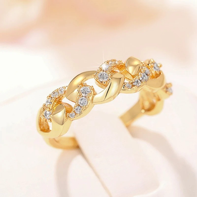 Chic Gold Link Ring 0