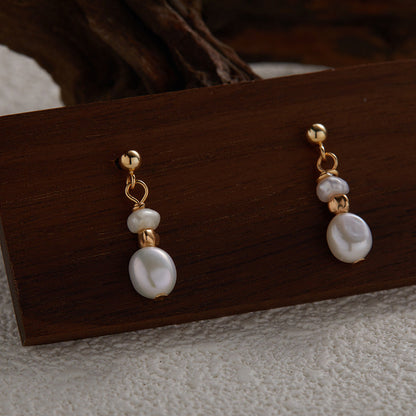 Chic Pearl Drop Earrings 0