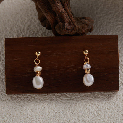 Chic Pearl Drop Earrings 1