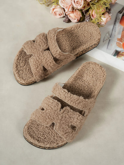 Cozy Comfort | Women's Slippers with Faux Fur & Adjustable Straps | Soft and Warm for Indoor and Outdoor Use 8
