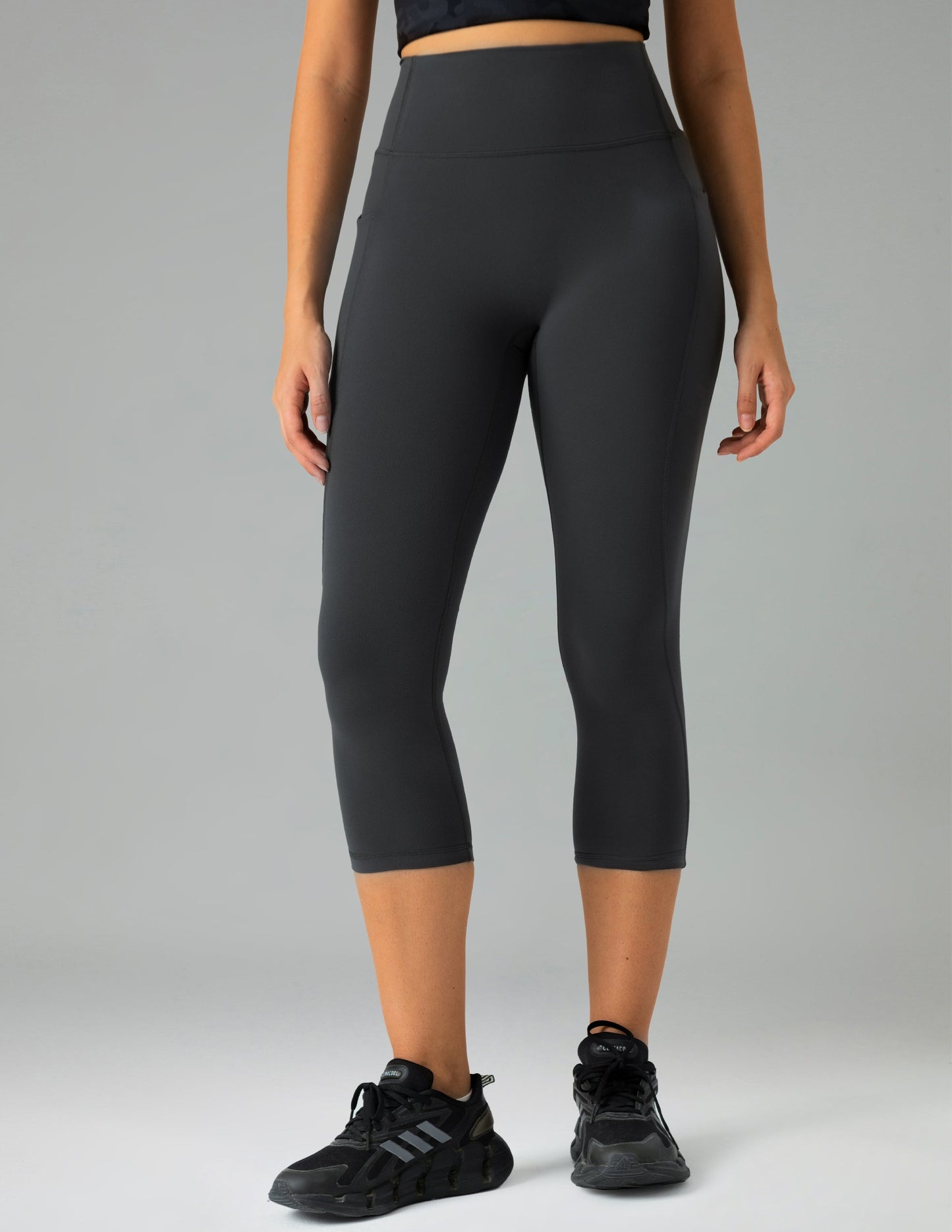 Dreamlux High Waisted No Front Seam 21" Workout Legging w/ Pockets 16
