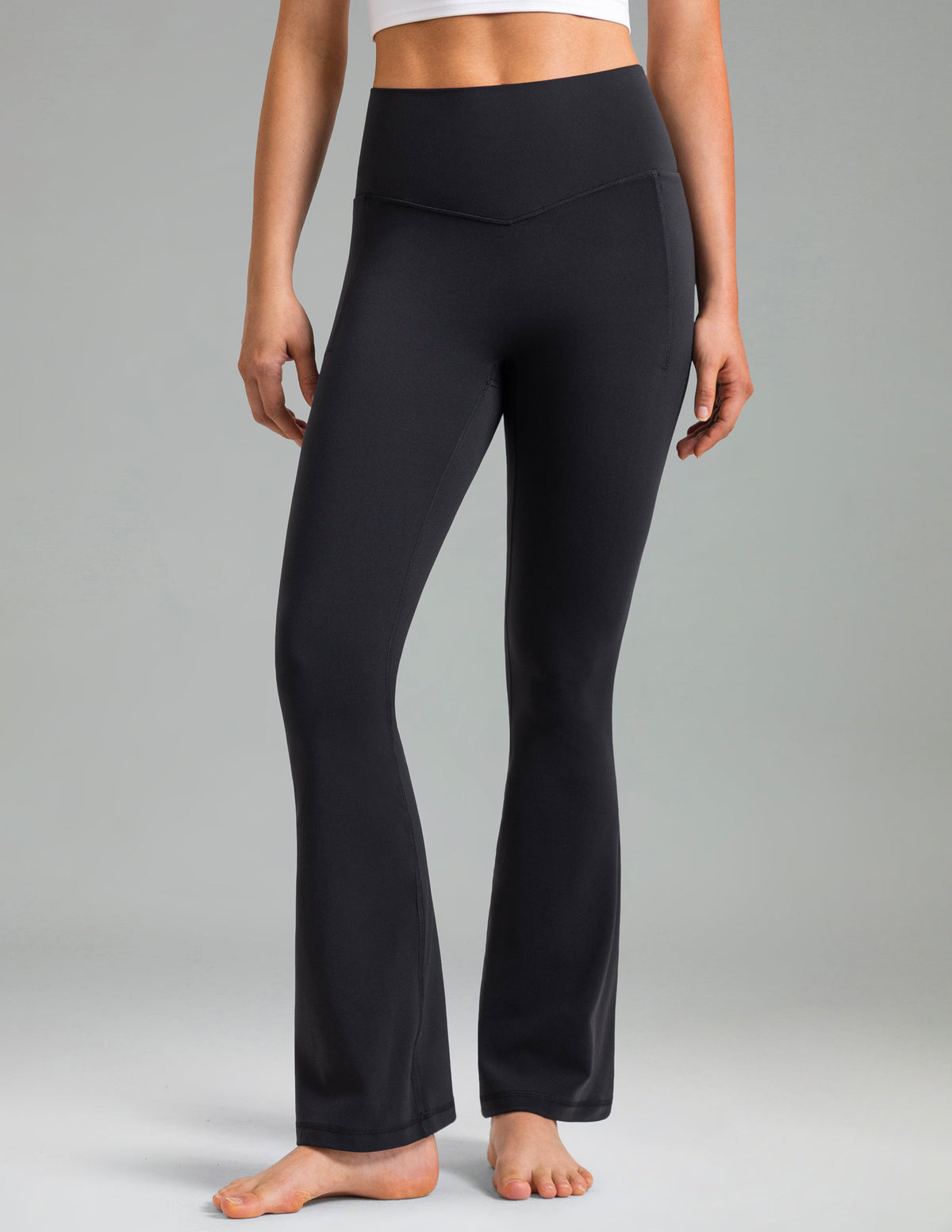 Dreamlux High Waisted No Front Seam Flare Legging w/Pockets 29.5