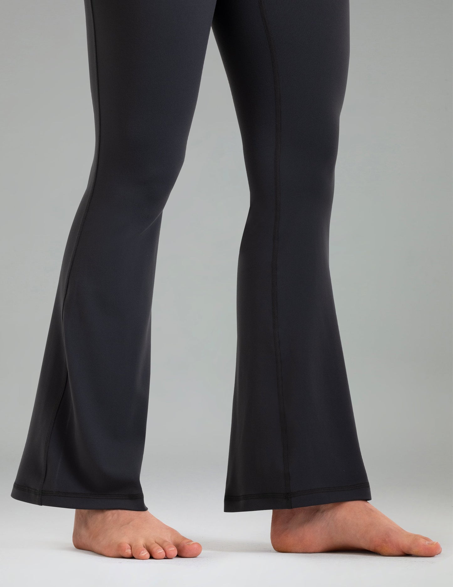 Dreamlux High Waisted No Front Seam Flare Legging w/Pockets 29.5" 4