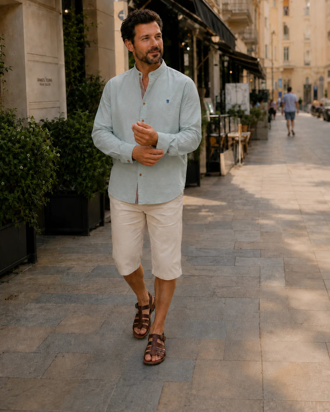 EB | Traditional shirt: Traditional design with a modern touch 2