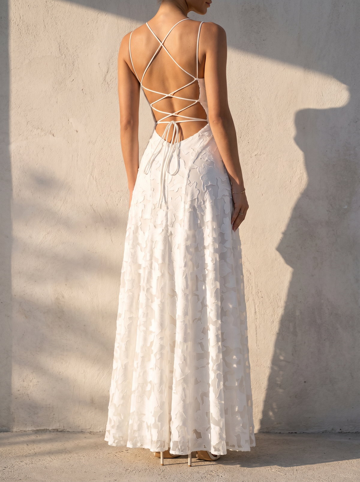 Elegant Long Lace Wedding Guest Dress with Body-Hugging Silhouette | Perfect Formal Attire for Unforgettable Occasions 2
