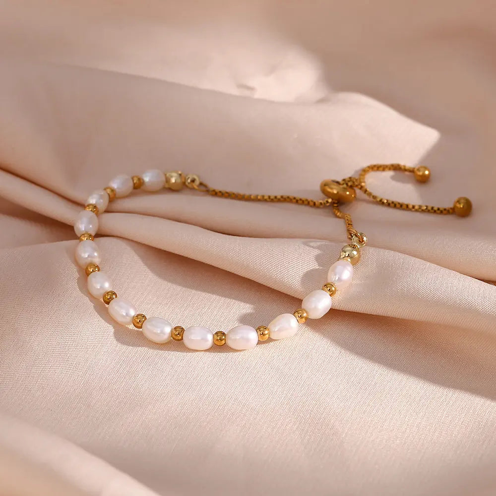 Elegant Pearl Bracelet 0
