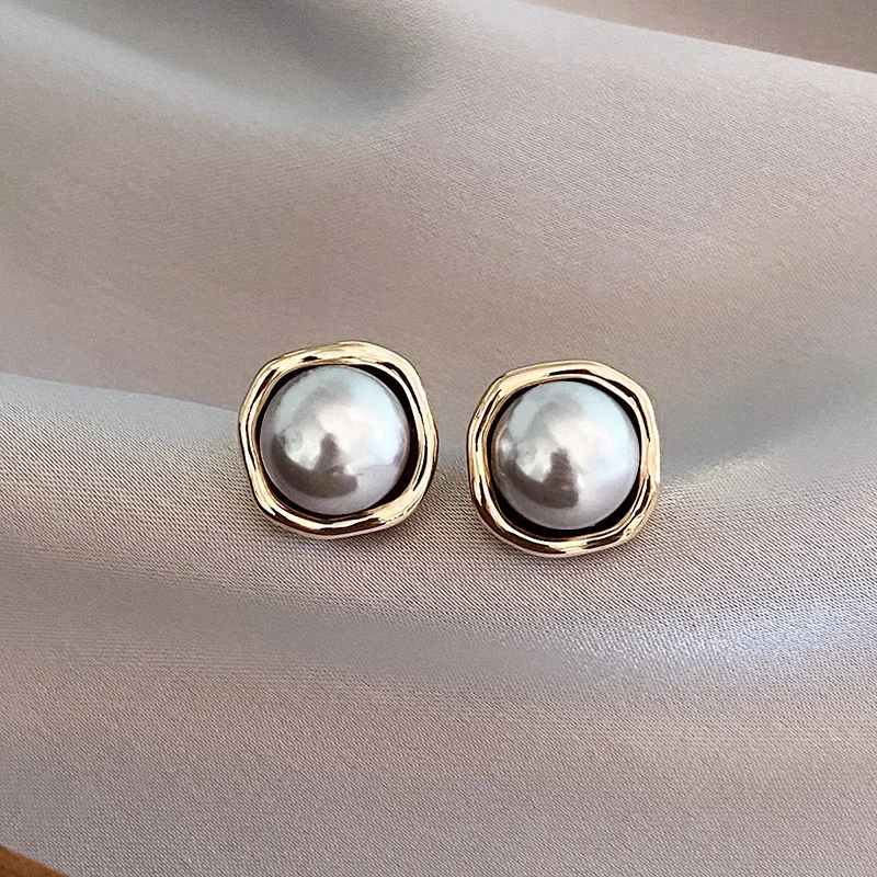Elegant Timeless Pearl Earrings 0