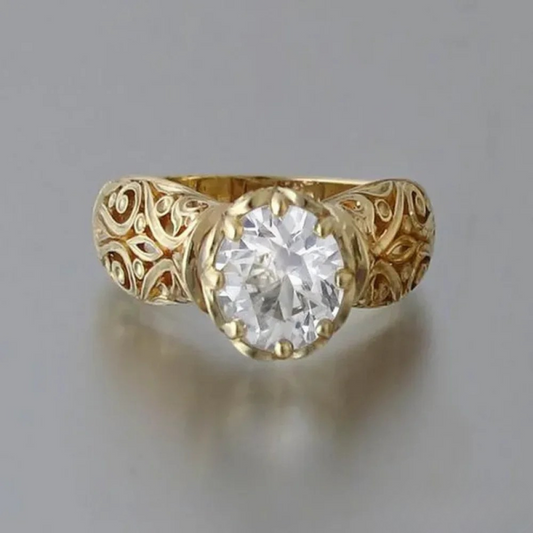 Elegant White Zirconia Ring 0