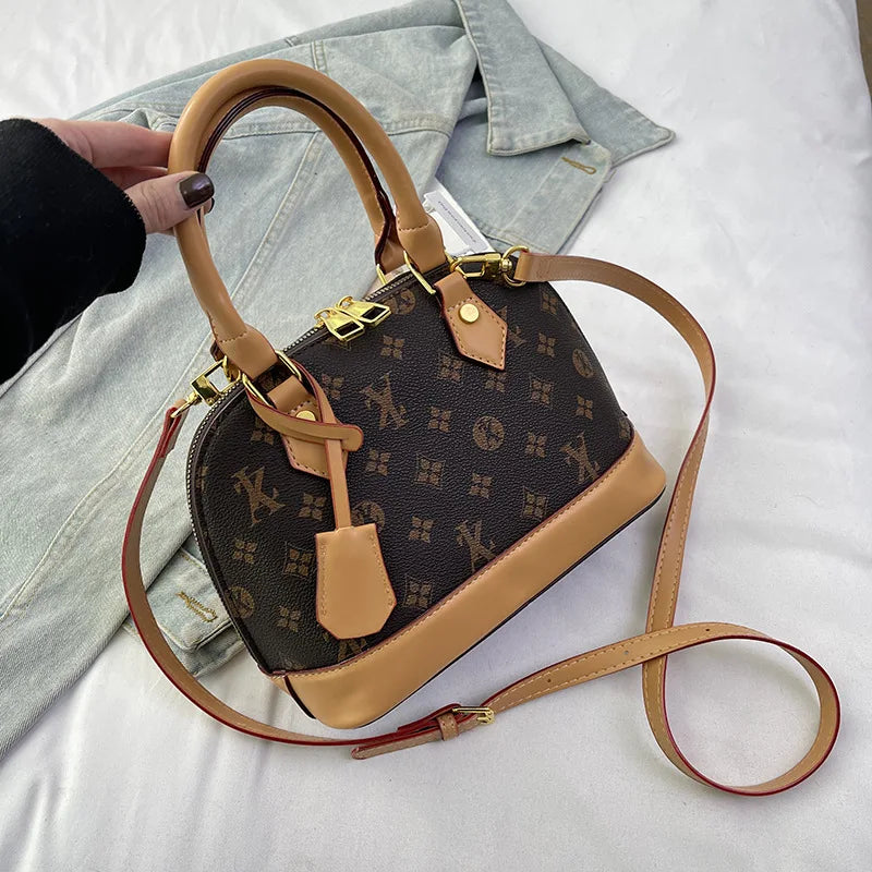 Elegant Women's Crossbody Bag | Trendy Shell Design for Stylish Convenience 1