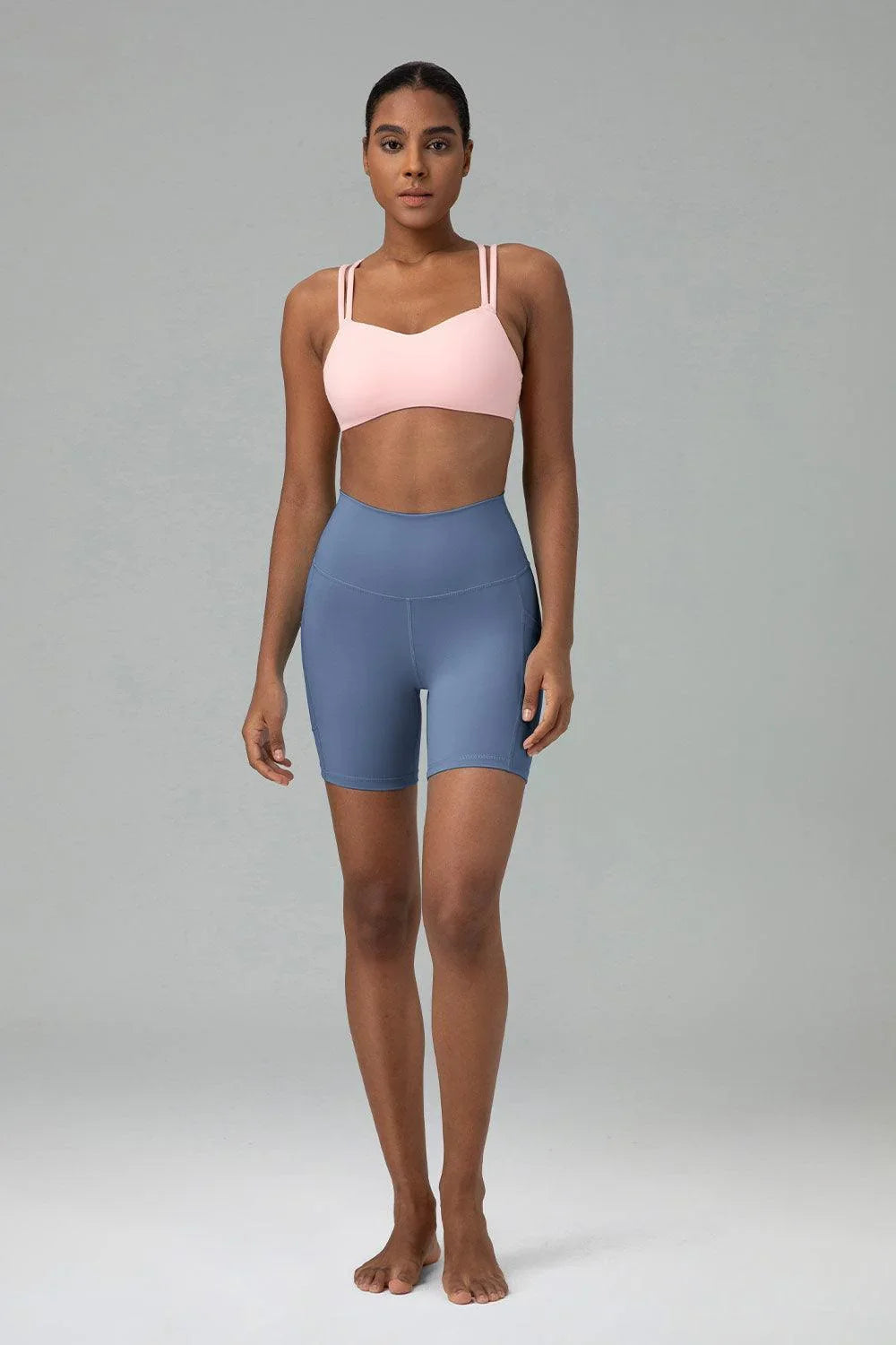 Essential High Waisted No-Roll 6" Sports Legging w/ Pockets 8