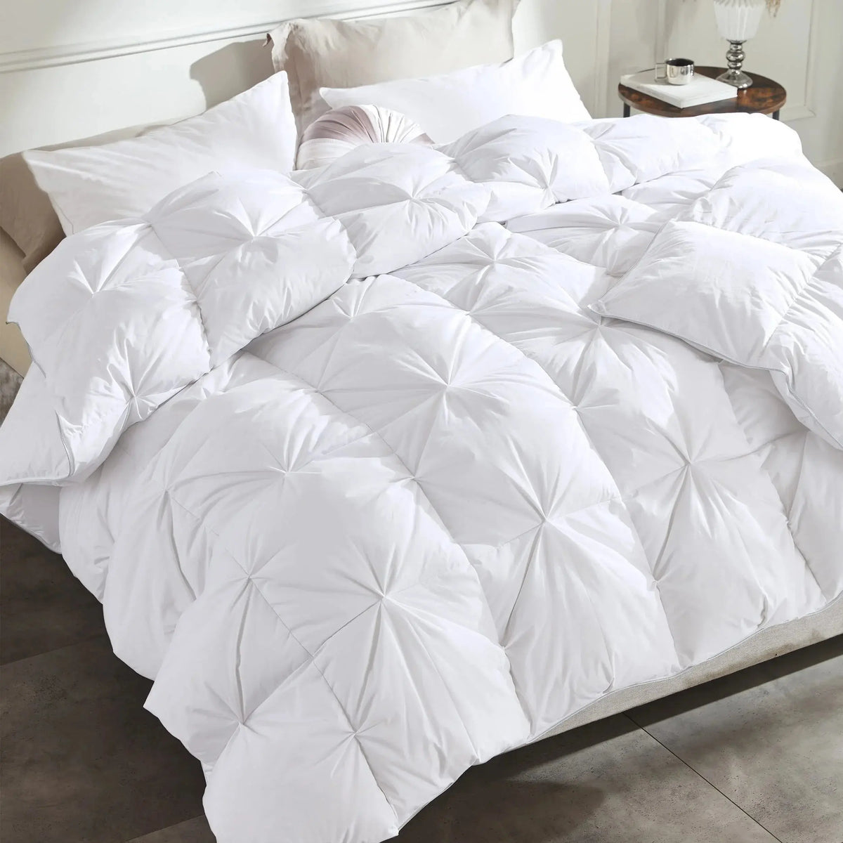Goodinary® Goose Down Comforter with Pinch Pleat 0