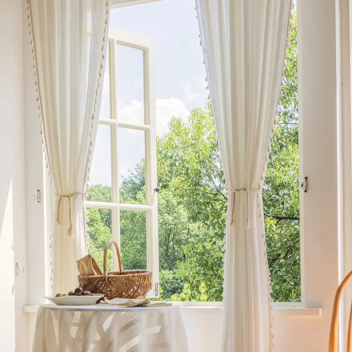 Goodinary® Jacquard Hollow-Out White Tulle Curtains 1