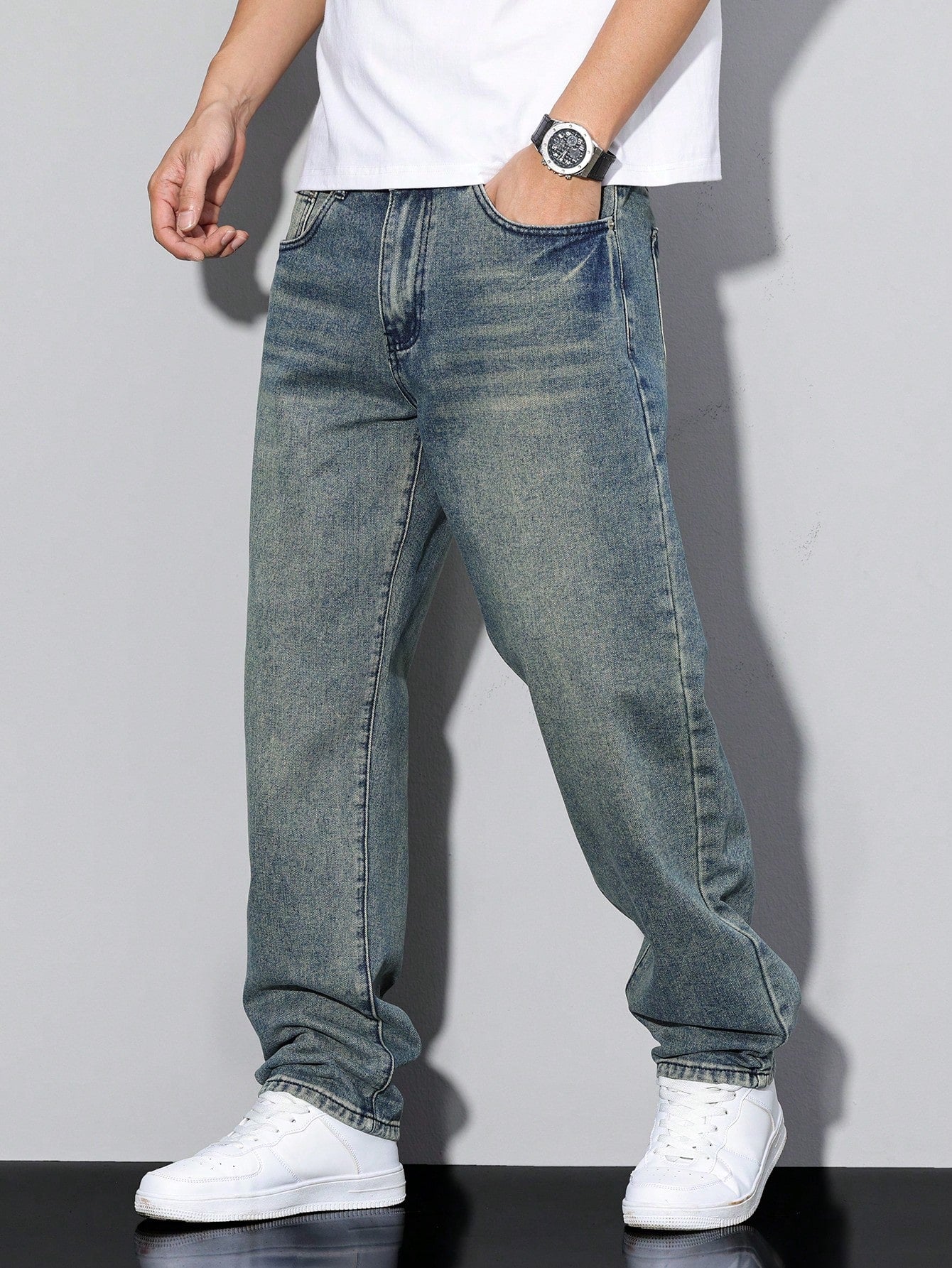 Men's Baggy Denim Jeans with Zip Fly and Five Pockets 7