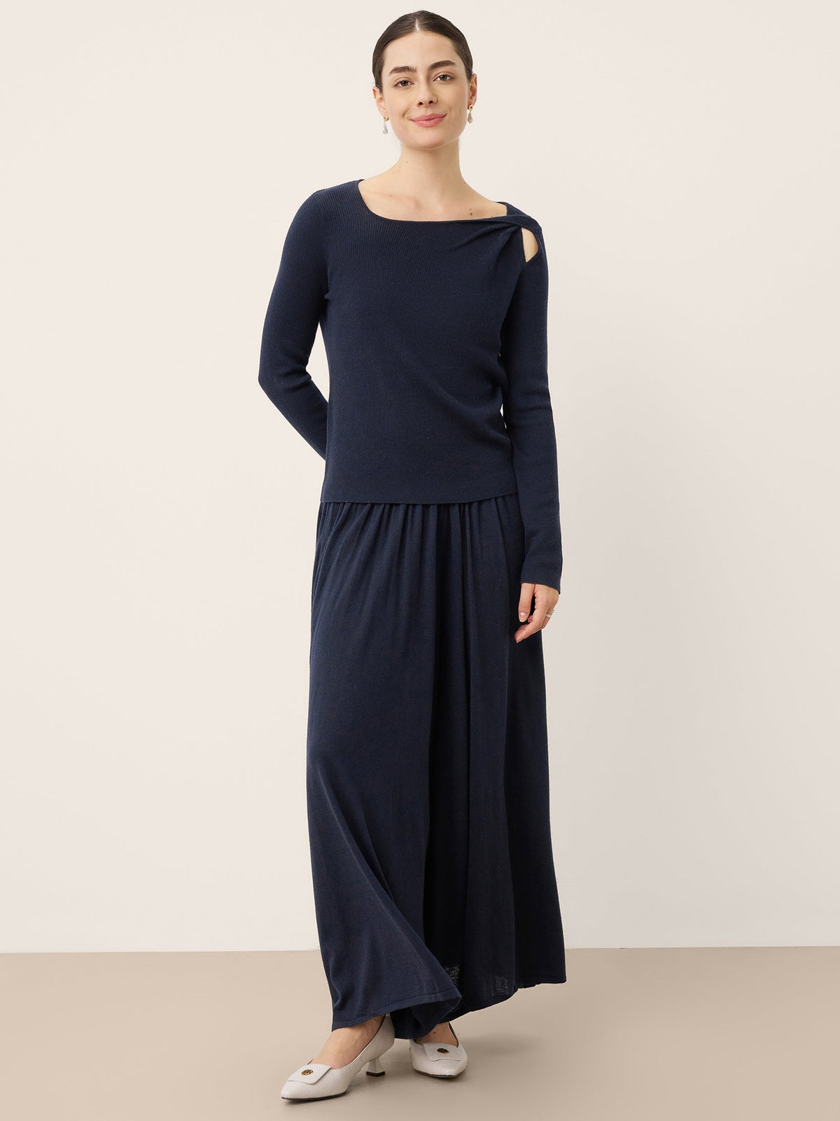 Merino Wool Knot Detail Asymmetric Cutout Top QUINNLEY 7