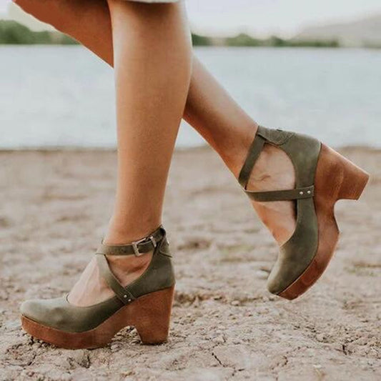Mia | Chic Black Wedge Heels for Women 2