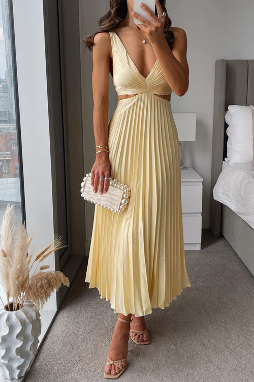 Mia | Stylish Pleated Black Maxi Dress for Women 0