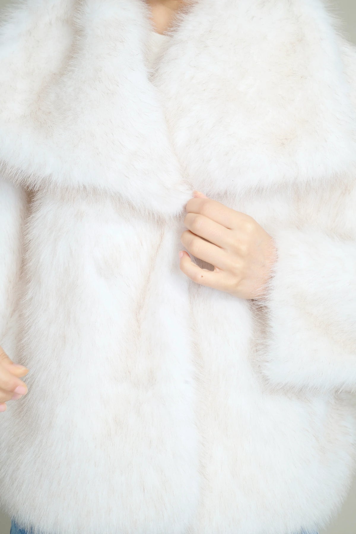 PREMIUM FAUX FUR COAT 3