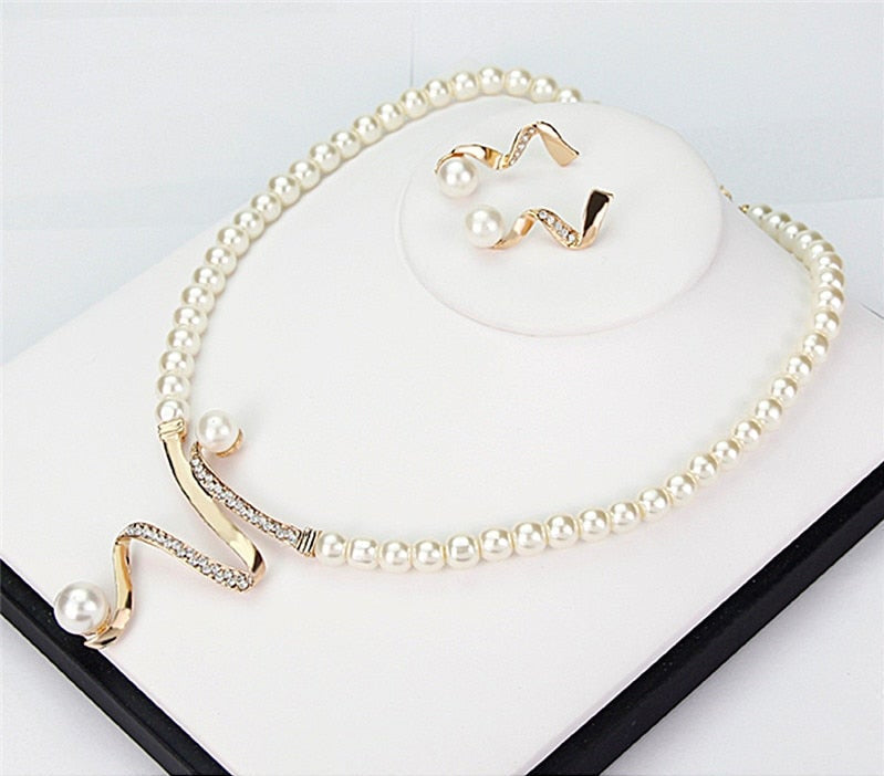 Pearl Jewelry Collection: Necklace and Earring Set 2