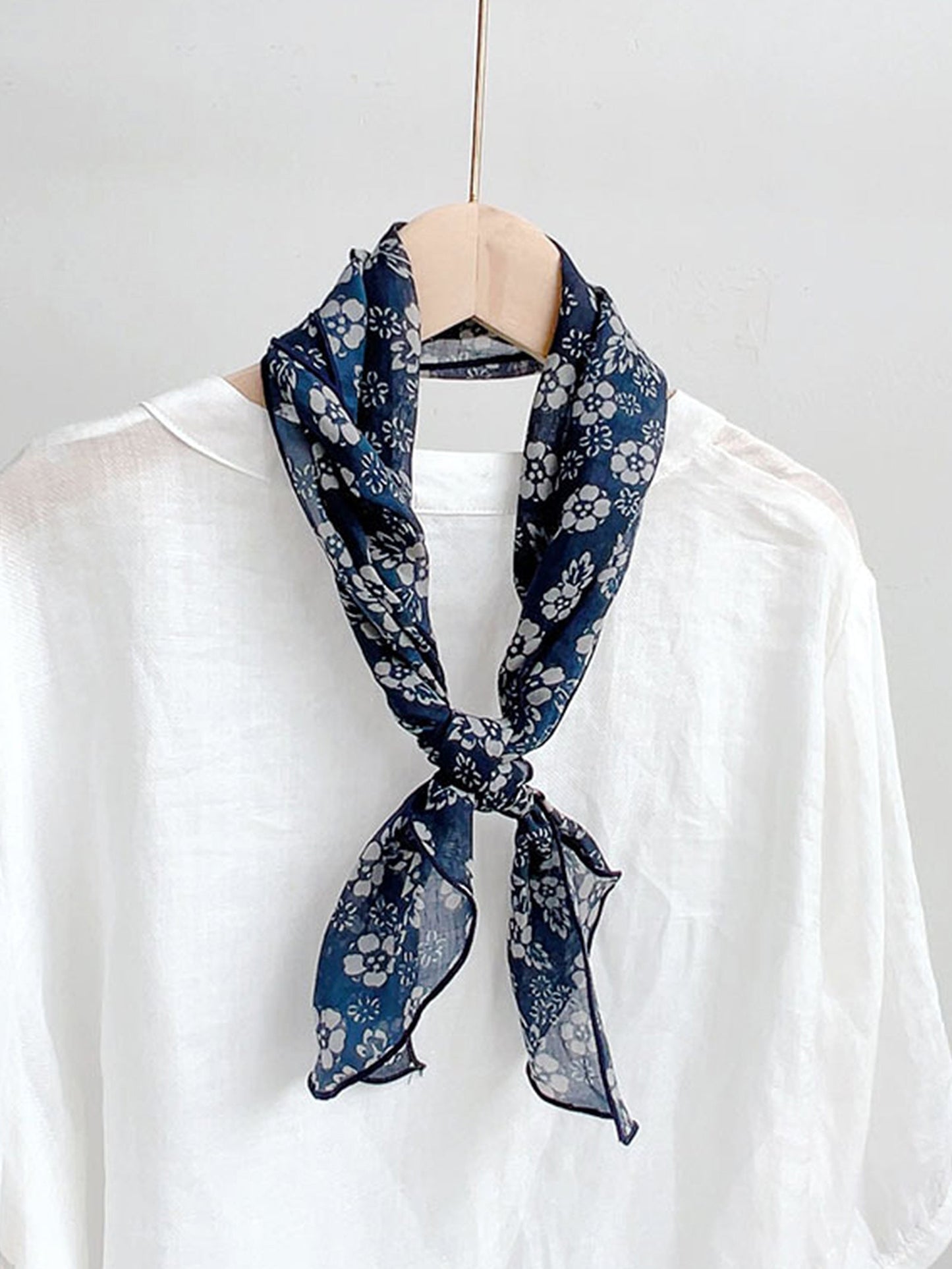 Ramie Vintage Print Handkerchief 3