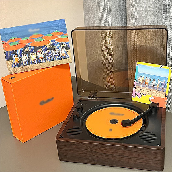 Retro CD Player 3