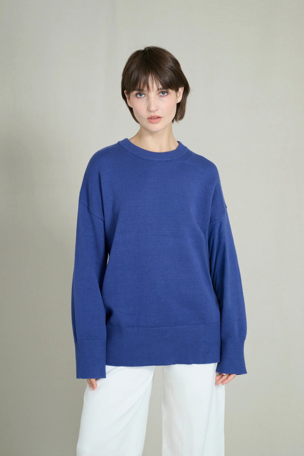 Royal blue oversized crew neck chunky knit sweater 1