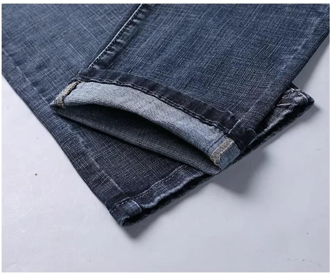 Essential Men's Classic Straight Jeans