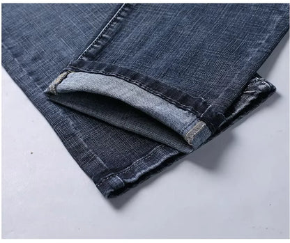 Essential Men's Classic Straight Jeans