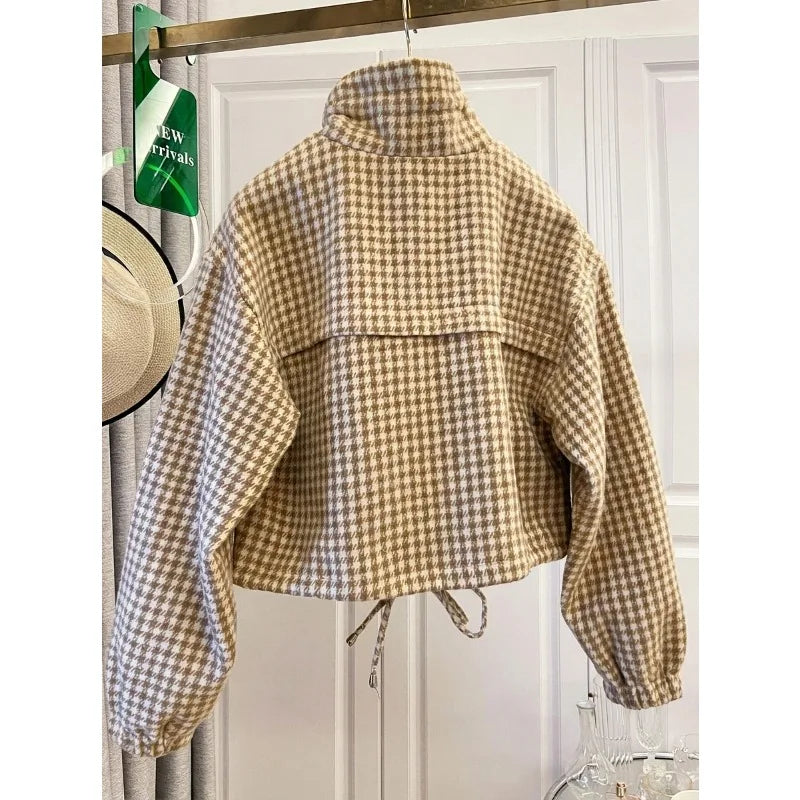 Effortless Style Plaid Cropped Jacket