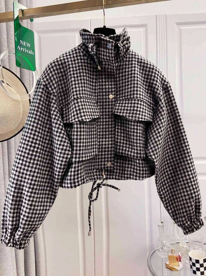 Effortless Style Plaid Cropped Jacket