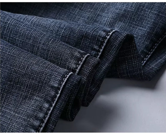 Essential Men's Classic Straight Jeans