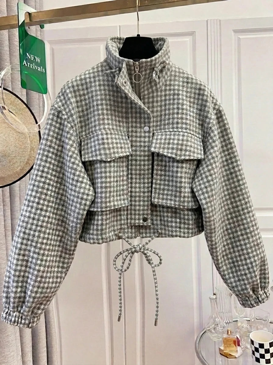 Effortless Style Plaid Cropped Jacket
