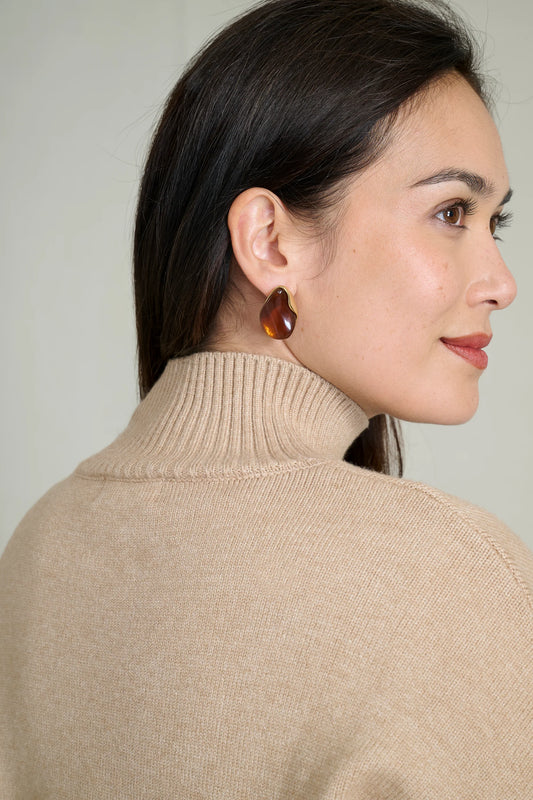Soft and warm beige high-neck sweater 1