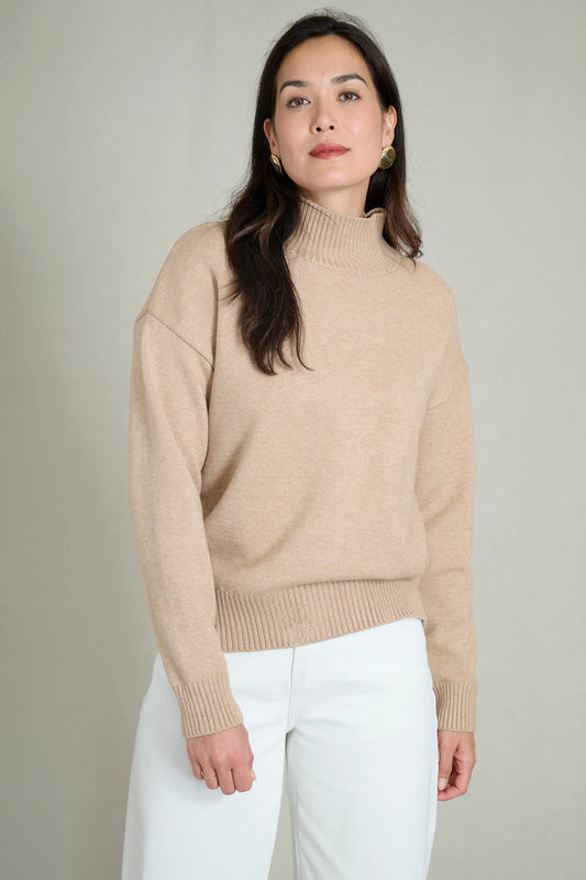 Soft and warm beige high-neck sweater 4