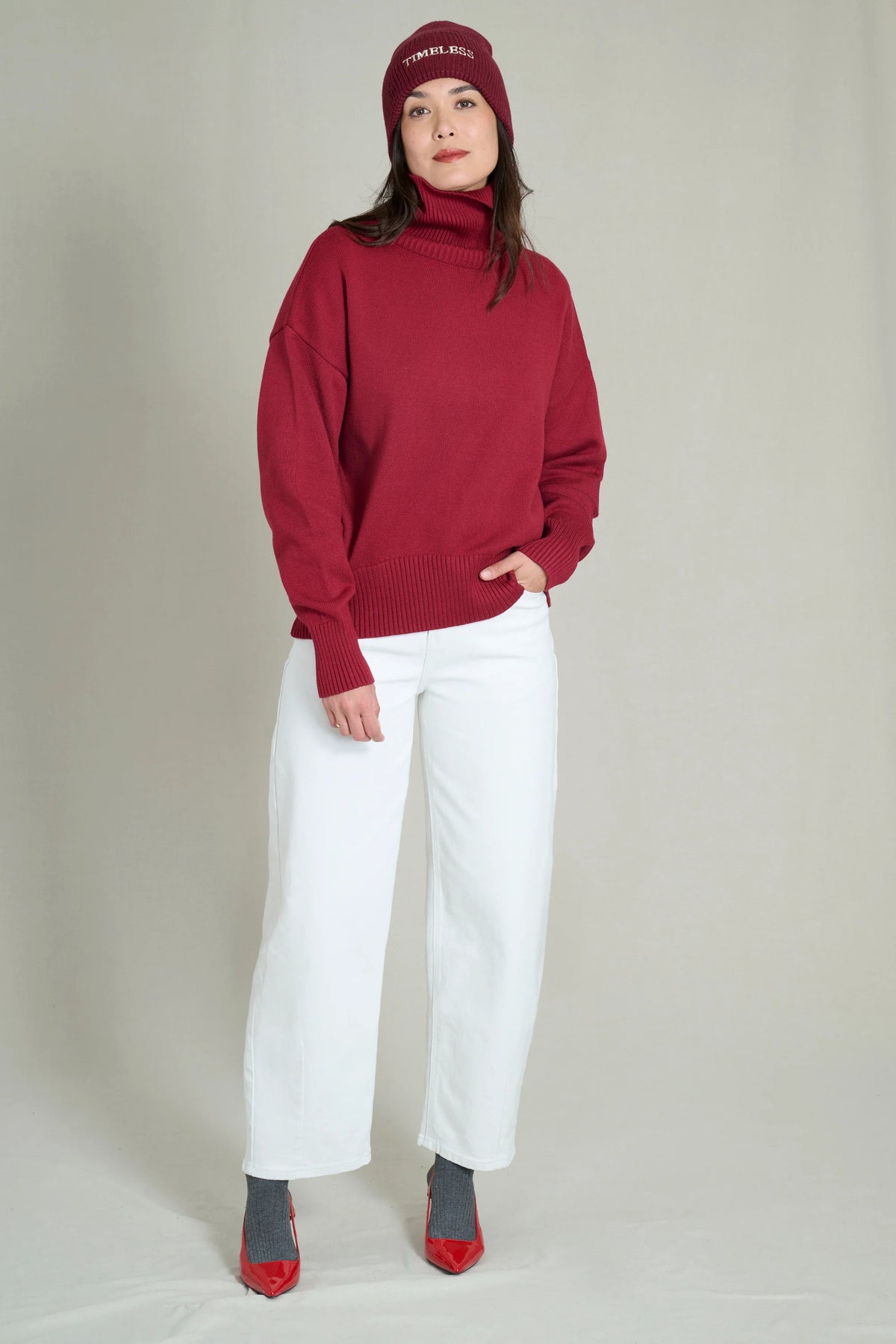 Soft and warm burgundy high-neck sweater 4