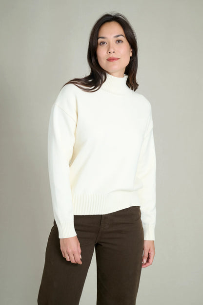Soft and warm cream high-neck sweater 0