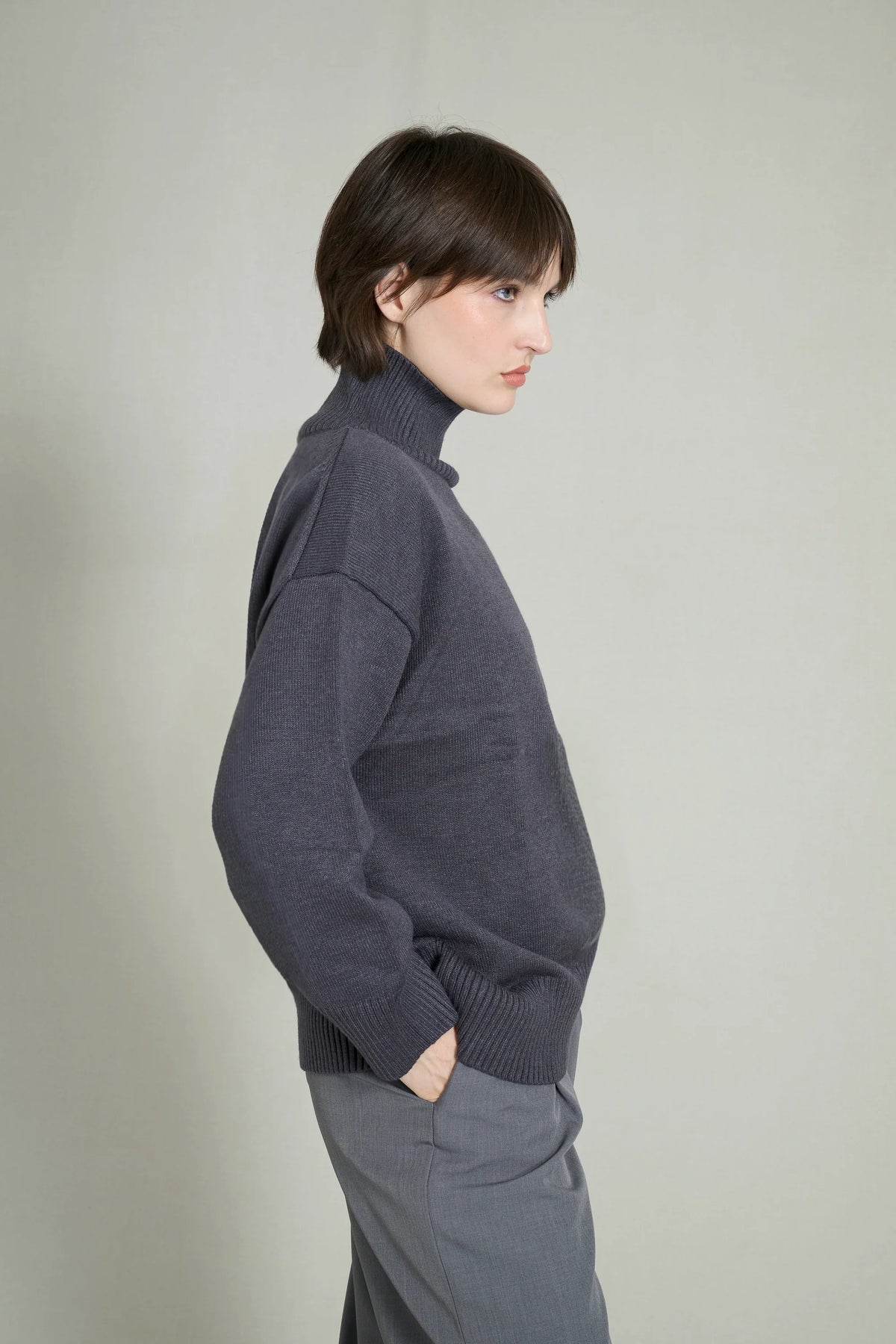Soft and warm grey high-neck sweater 0